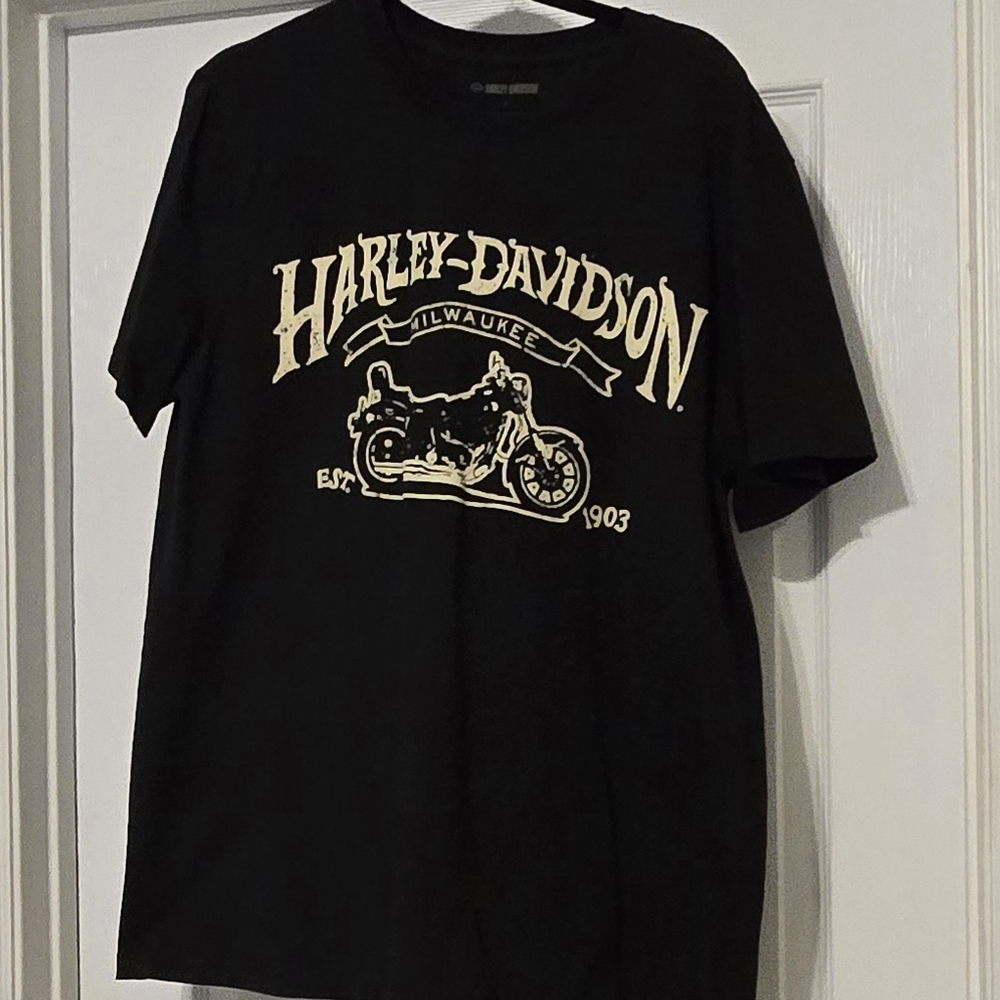 Harley-Davidson Black and Cream Graphic Tee